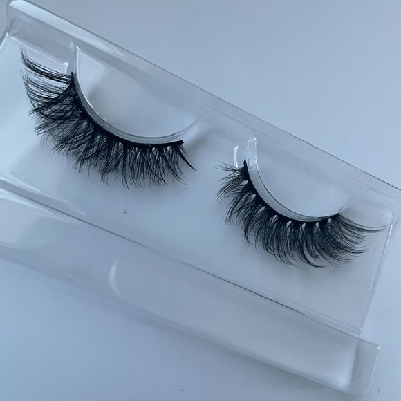 Mink Eyelashes - Picture 7 of 13